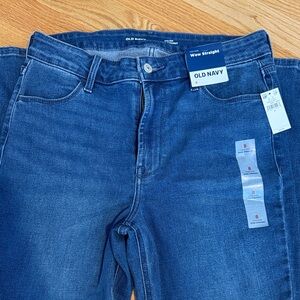 Old Navy Women’s Wow High Rise Straight Leg Jeans